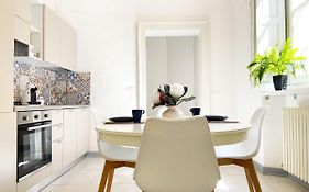 Paggeria Apartment